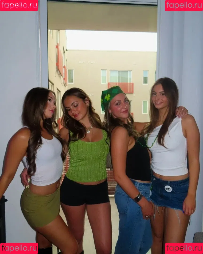 Sarabella Harris / iamsarahharris / sarabellaharriss / sexiisariii777 Onlyfans Photo Gallery 