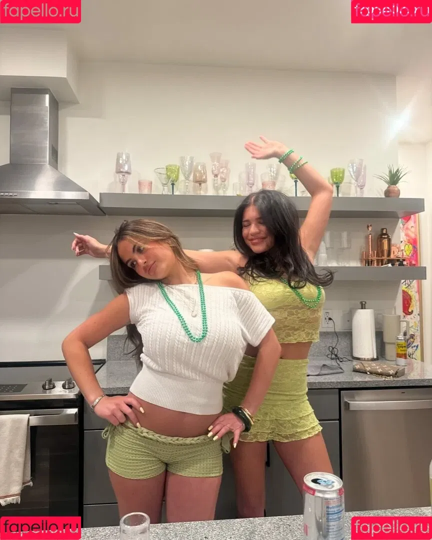 Sarabella Harris / iamsarahharris / sarabellaharriss / sexiisariii777 Onlyfans Photo Gallery 