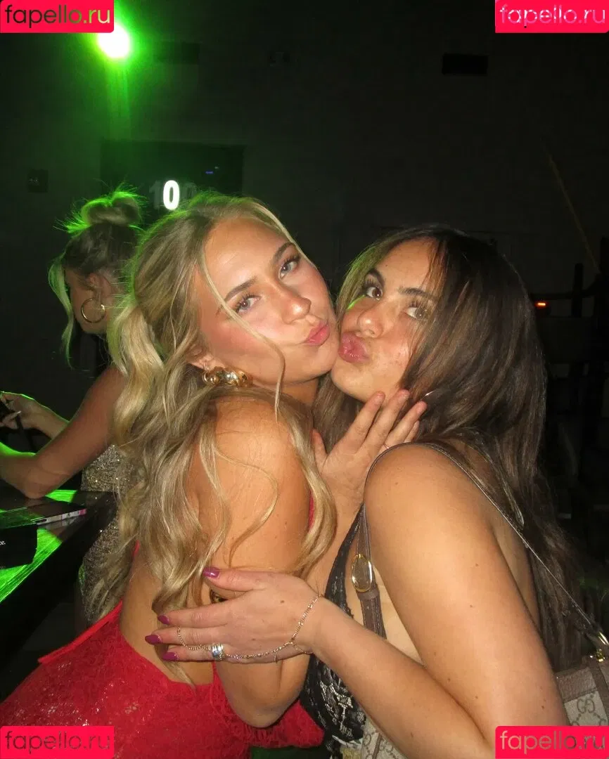 Sarabella Harris / iamsarahharris / sarabellaharriss / sexiisariii777 Onlyfans Photo Gallery 