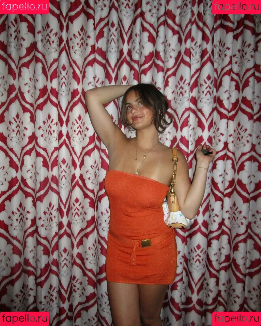 Sarabella Harris / iamsarahharris / sarabellaharriss / sexiisariii777 Onlyfans Photo Gallery 