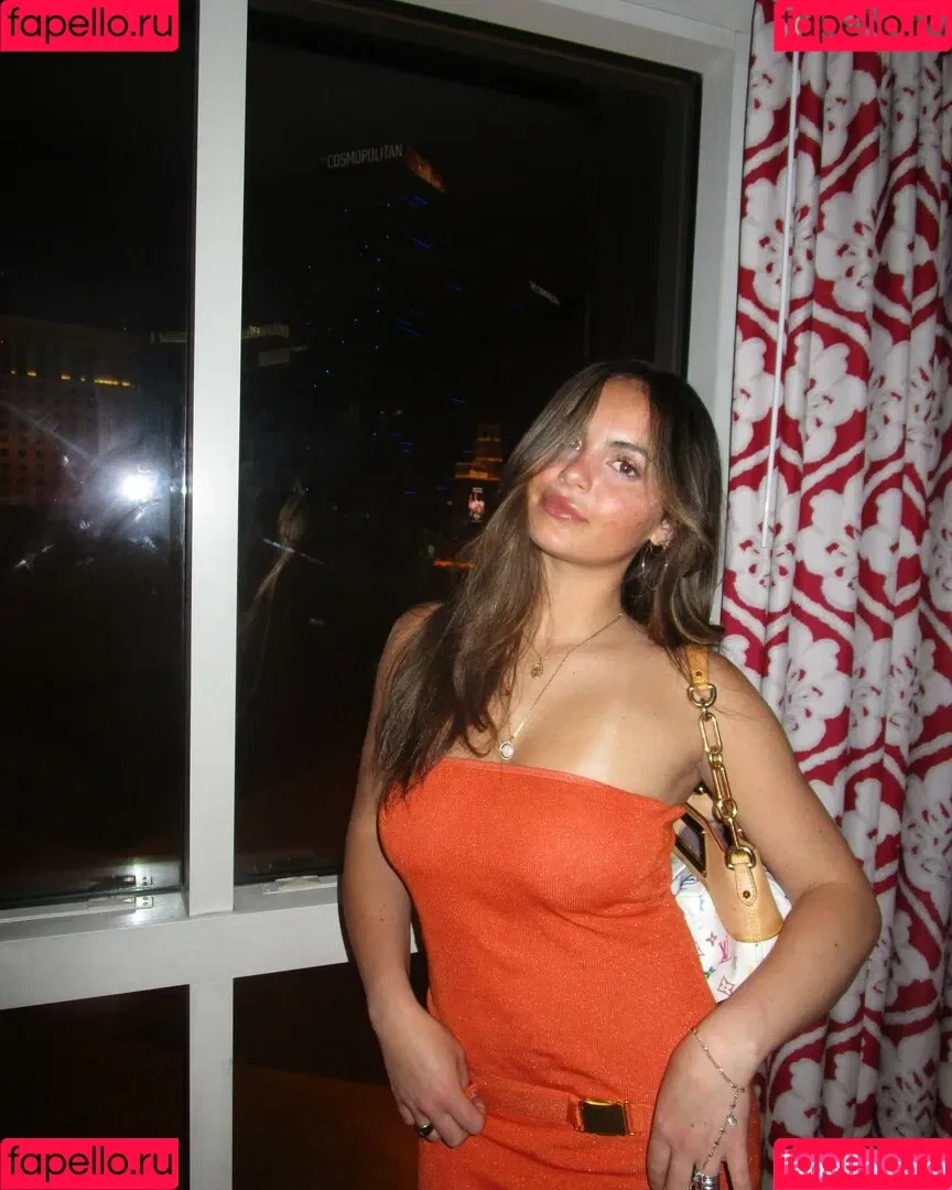 Sarabella Harris / iamsarahharris / sarabellaharriss / sexiisariii777 Onlyfans Photo Gallery 