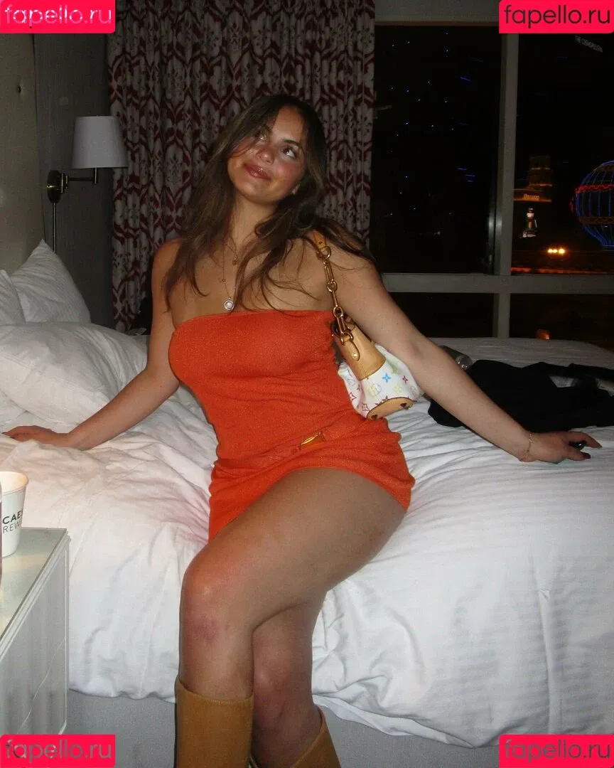 Sarabella Harris / iamsarahharris / sarabellaharriss / sexiisariii777 Onlyfans Photo Gallery 