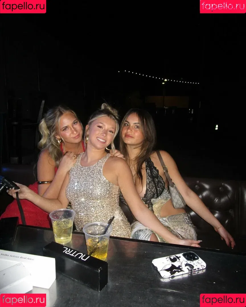 Sarabella Harris / iamsarahharris / sarabellaharriss / sexiisariii777 Onlyfans Photo Gallery 