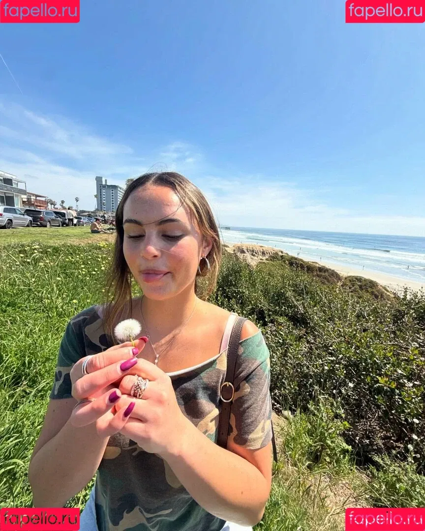 Sarabella Harris / iamsarahharris / sarabellaharriss / sexiisariii777 Onlyfans Photo Gallery 