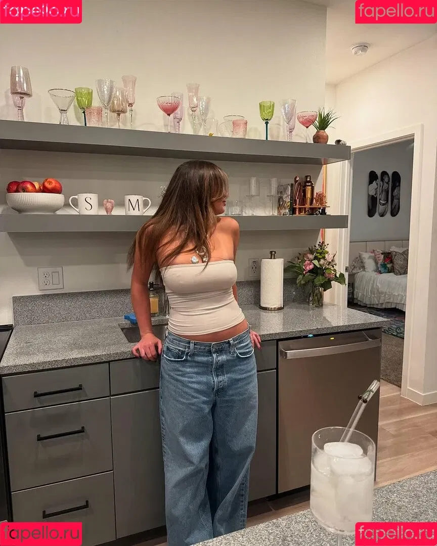 Sarabella Harris / iamsarahharris / sarabellaharriss / sexiisariii777 Onlyfans Photo Gallery 