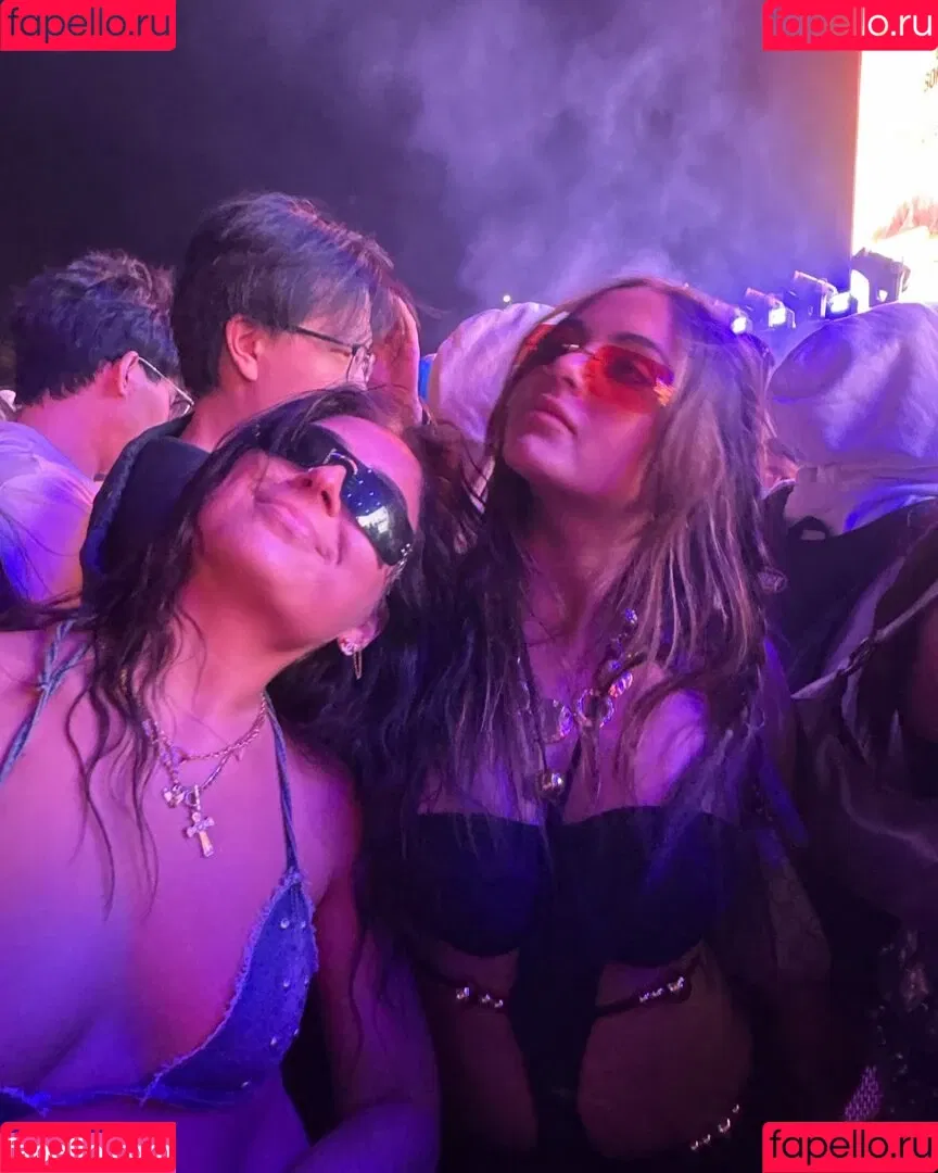 Sarabella Harris / iamsarahharris / sarabellaharriss / sexiisariii777 Onlyfans Photo Gallery 