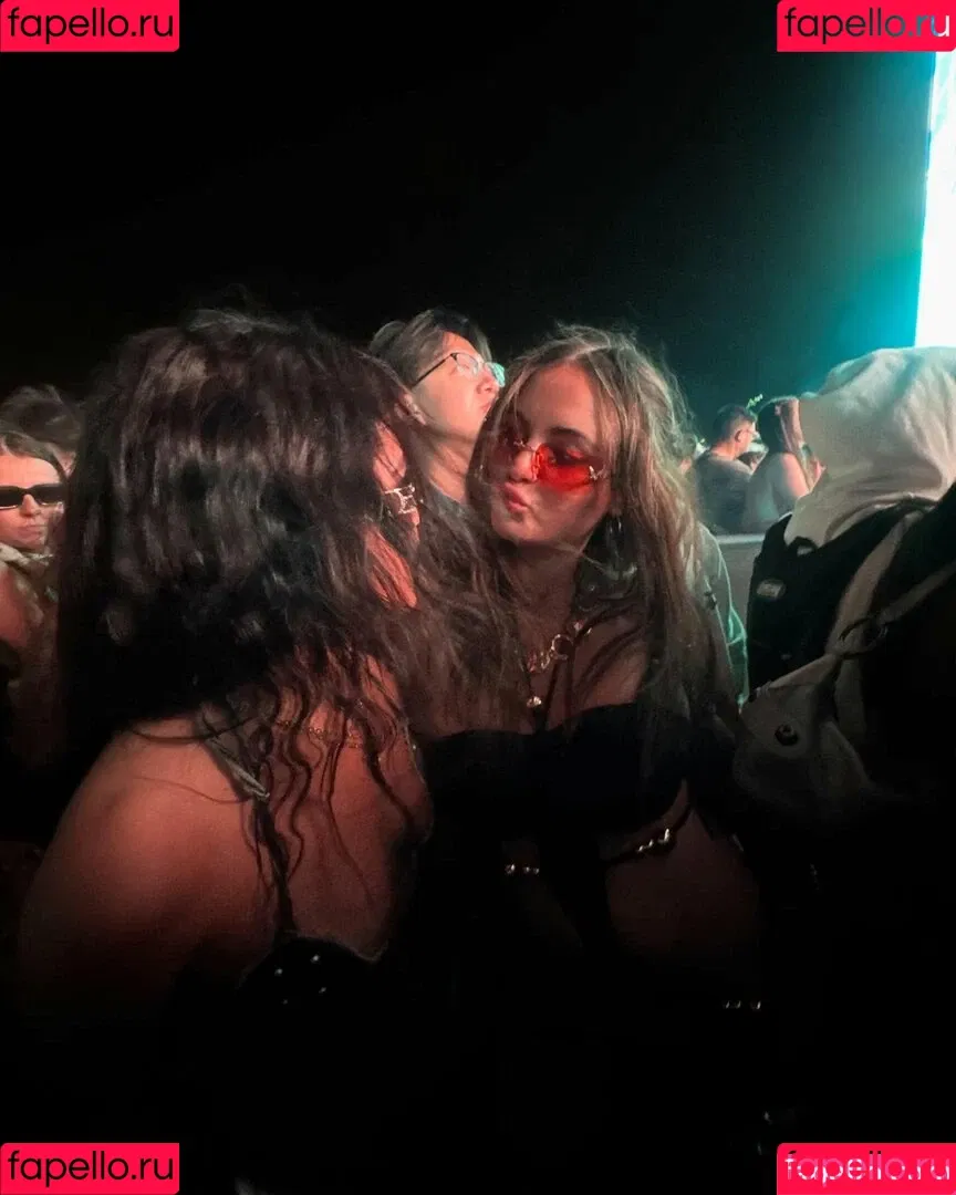 Sarabella Harris / iamsarahharris / sarabellaharriss / sexiisariii777 Onlyfans Photo Gallery 