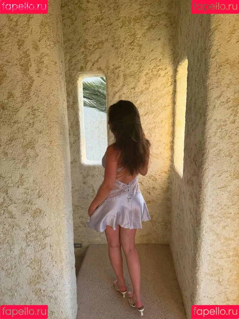 Sarabella Harris / iamsarahharris / sarabellaharriss / sexiisariii777 Onlyfans Photo Gallery 