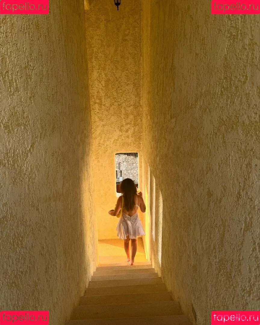 Sarabella Harris / iamsarahharris / sarabellaharriss / sexiisariii777 Onlyfans Photo Gallery 