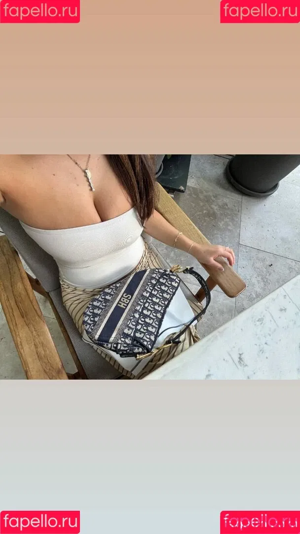 Sarabella Harris / iamsarahharris / sarabellaharriss / sexiisariii777 Onlyfans Photo Gallery 