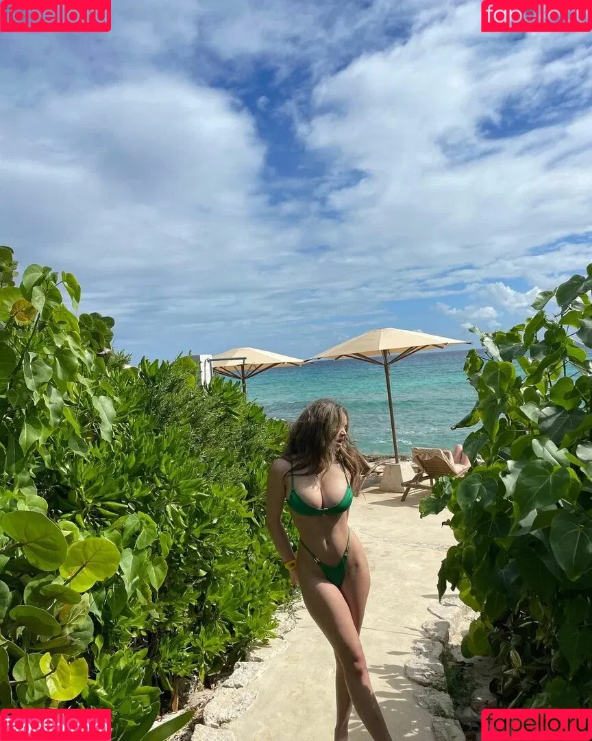 Sarabella Harris / iamsarahharris / sarabellaharriss / sexiisariii777 Onlyfans Photo Gallery 