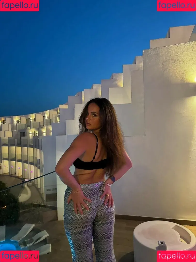 Sarabella Harris / iamsarahharris / sarabellaharriss / sexiisariii777 Onlyfans Photo Gallery 