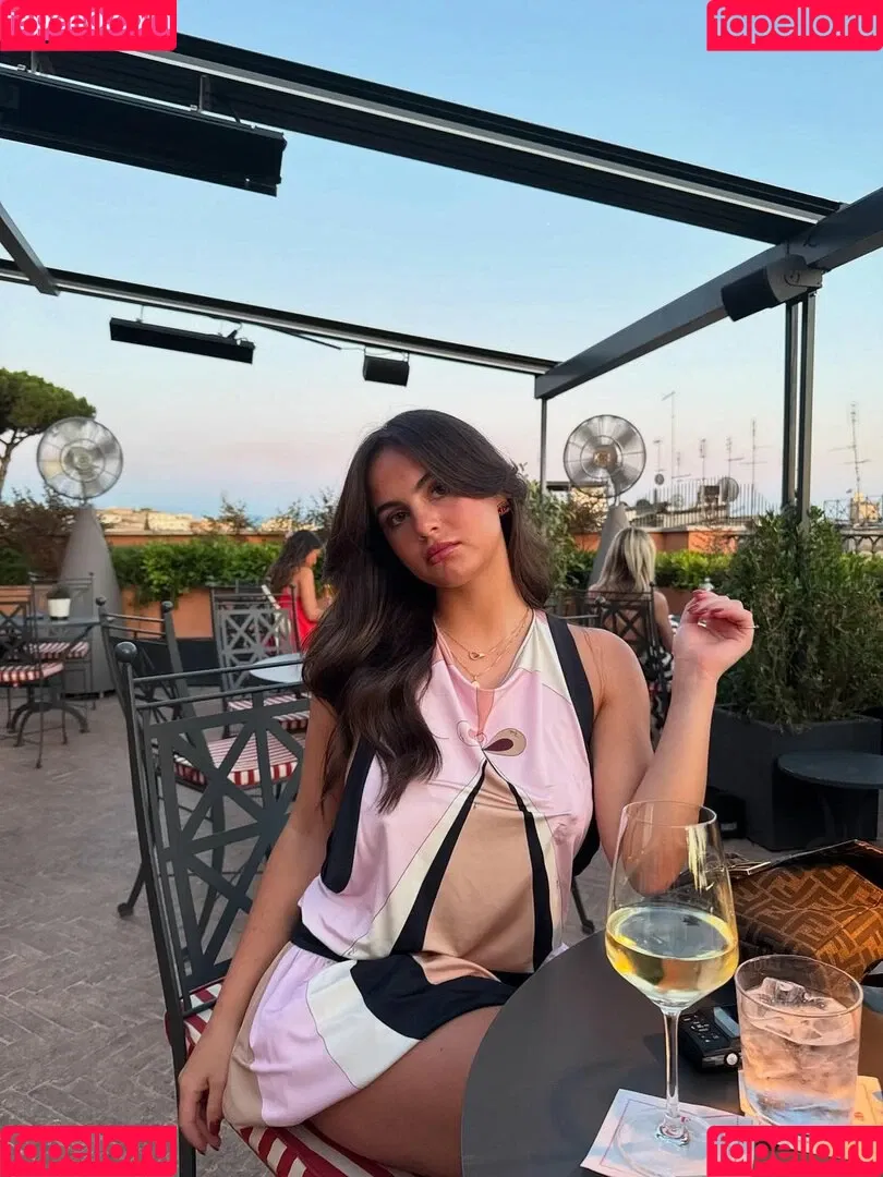 Sarabella Harris / iamsarahharris / sarabellaharriss / sexiisariii777 Onlyfans Photo Gallery 