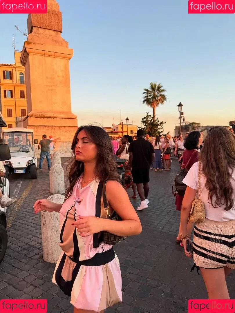 Sarabella Harris / iamsarahharris / sarabellaharriss / sexiisariii777 Onlyfans Photo Gallery 