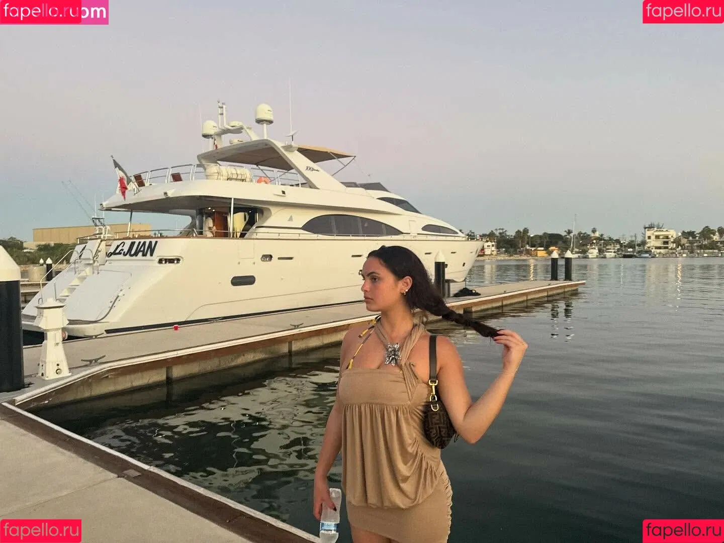 Sarabella Harris / iamsarahharris / sarabellaharriss / sexiisariii777 Onlyfans Photo Gallery 