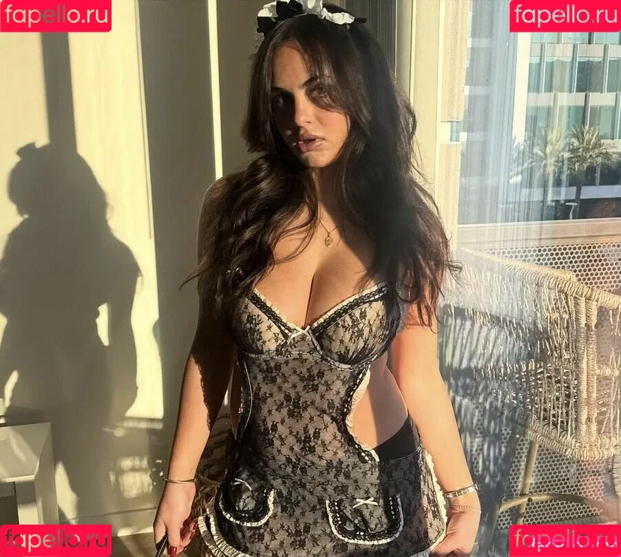 Sarabella Harris / iamsarahharris / sarabellaharriss / sexiisariii777 Onlyfans Photo Gallery 