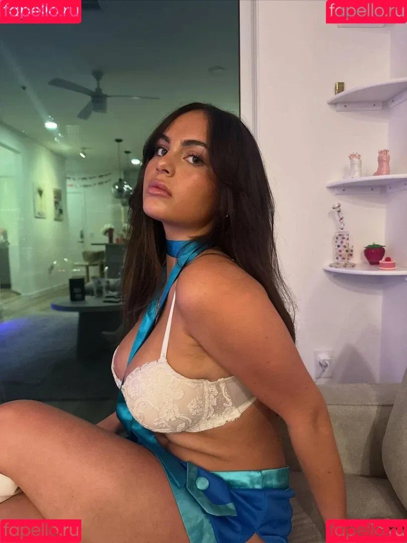 Sarabella Harris / iamsarahharris / sarabellaharriss / sexiisariii777 Onlyfans Photo Gallery 