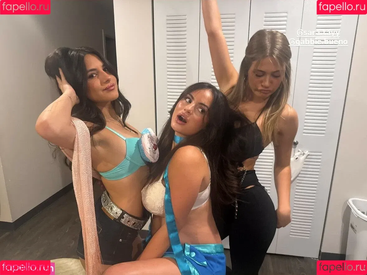 Sarabella Harris / iamsarahharris / sarabellaharriss / sexiisariii777 Onlyfans Photo Gallery 