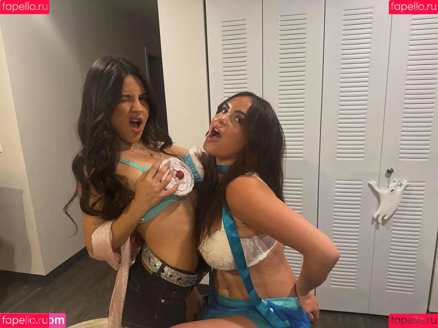 Sarabella Harris / iamsarahharris / sarabellaharriss / sexiisariii777 Onlyfans Photo Gallery 