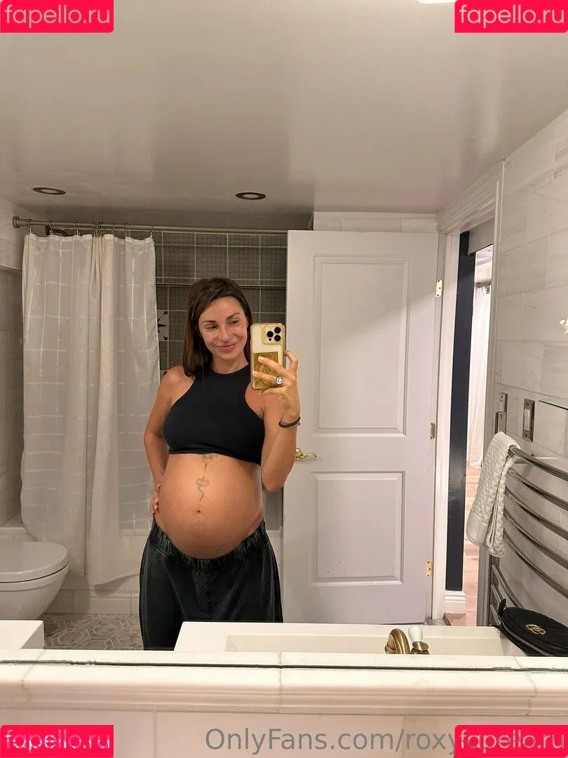 roxysdream / roxysdreamofficial Onlyfans Photo Gallery 