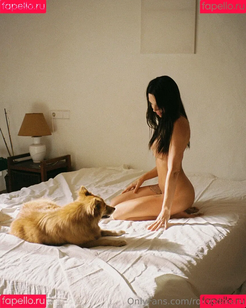 roxysdream / roxysdreamofficial Onlyfans Photo Gallery 