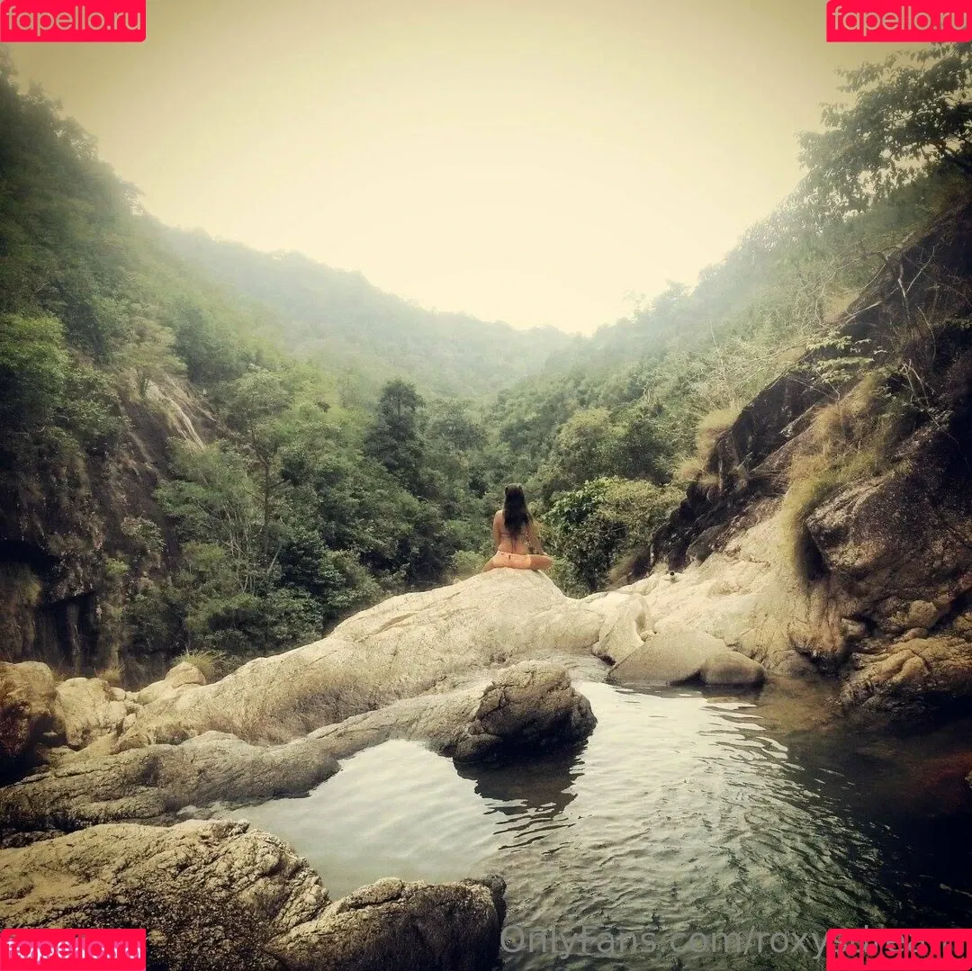 roxysdream / roxysdreamofficial Onlyfans Photo Gallery 