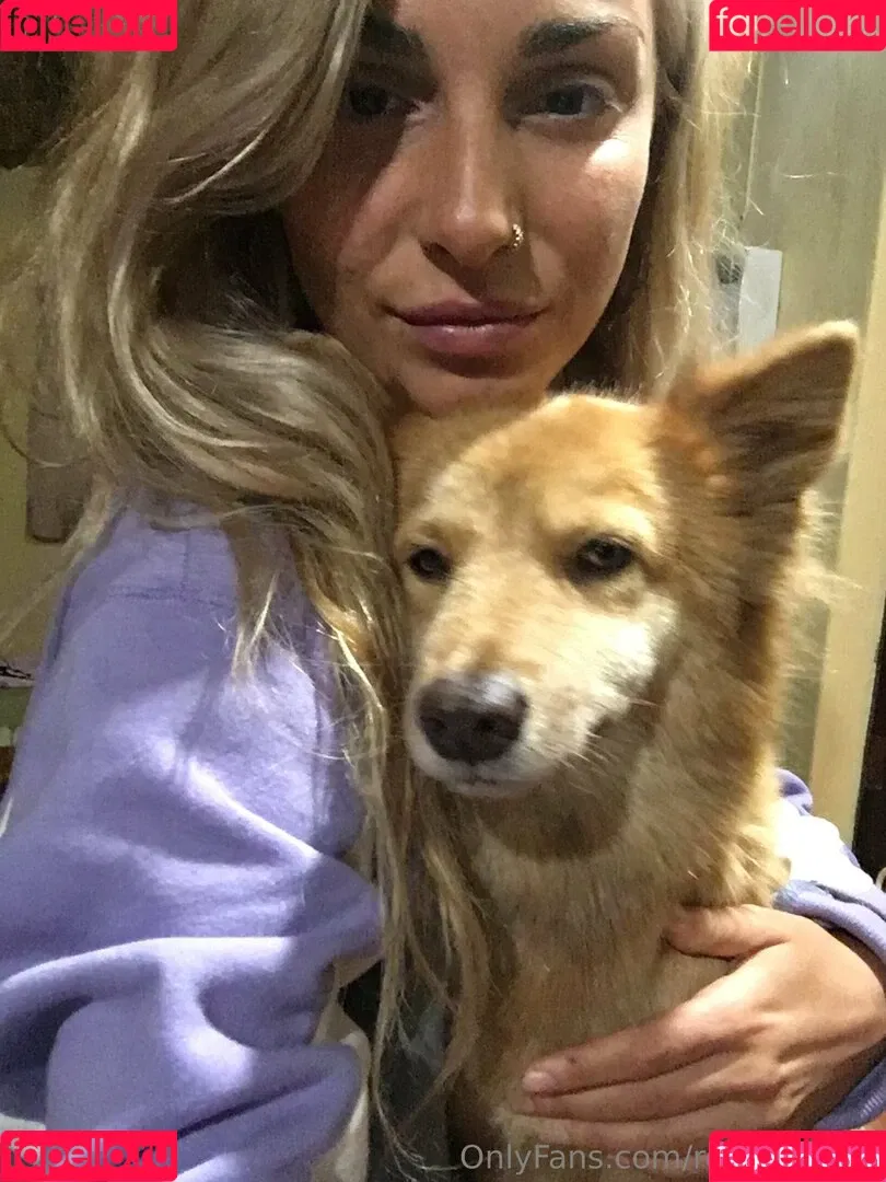 roxysdream / roxysdreamofficial Onlyfans Photo Gallery 