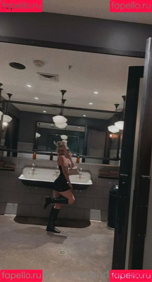 Brandibaby18 / brandibabyy18 Onlyfans Photo Gallery 