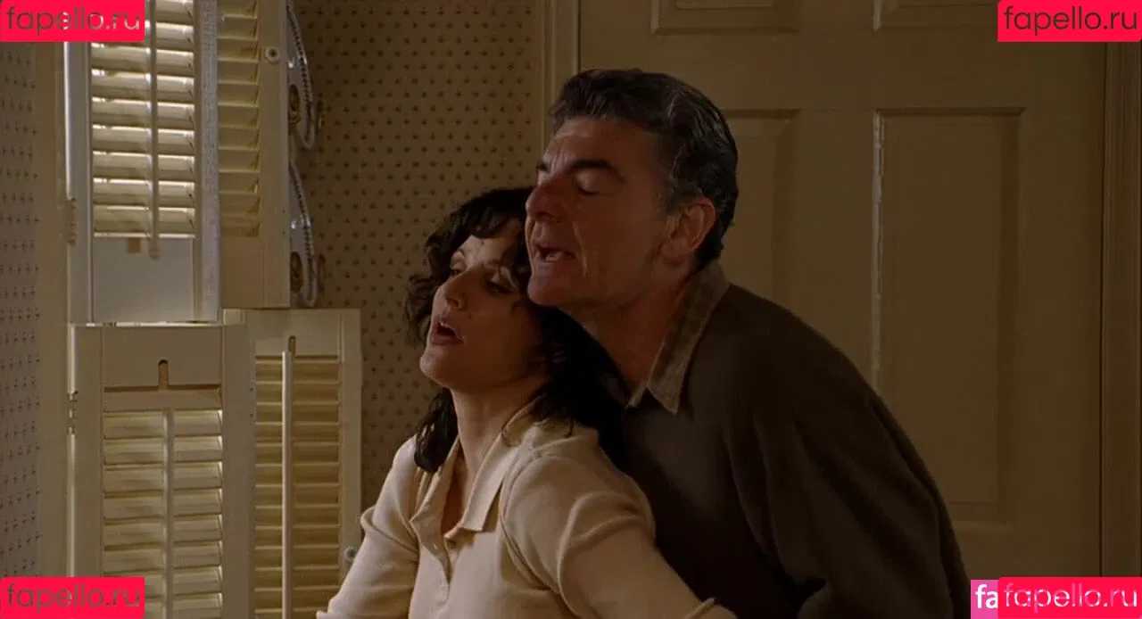 Julia Louis Dreyfus / Julia Louis-Dreyfus / officialjld Onlyfans Photo Gallery 