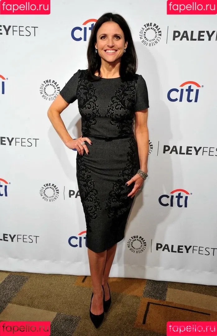 Julia Louis Dreyfus / Julia Louis-Dreyfus / officialjld Onlyfans Photo Gallery 