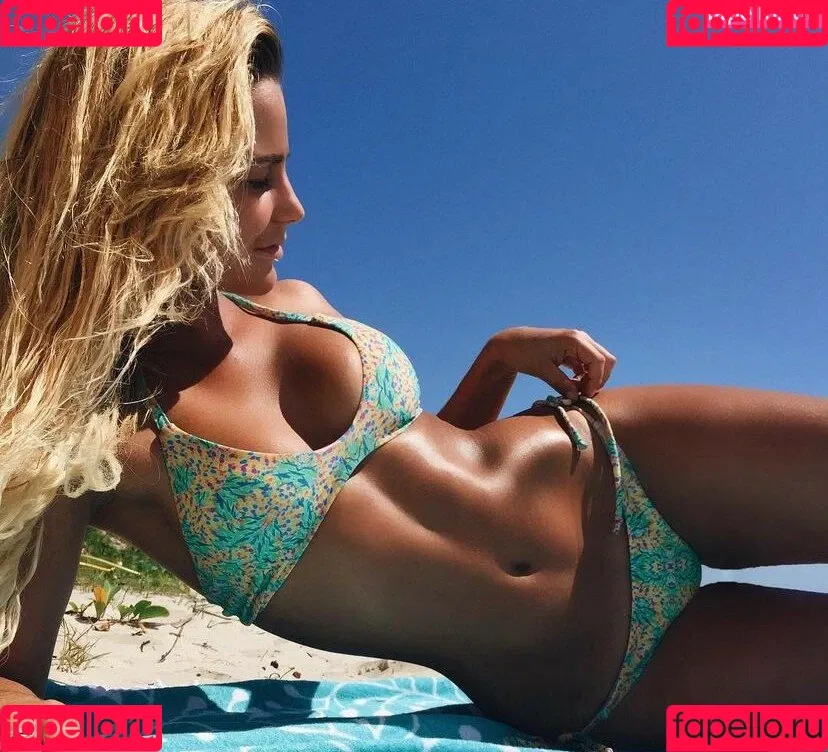 Karina Irby / karinairby Onlyfans Photo Gallery 