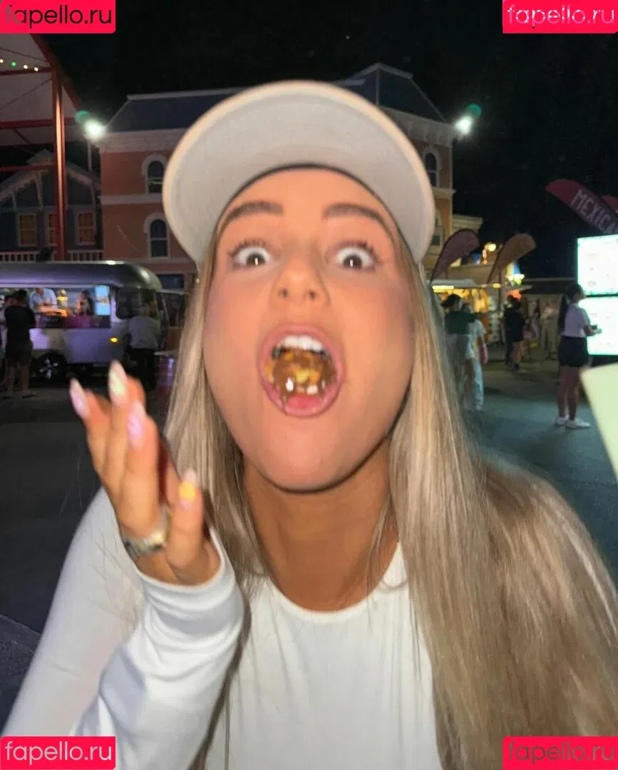 Karina Irby / karinairby Onlyfans Photo Gallery 