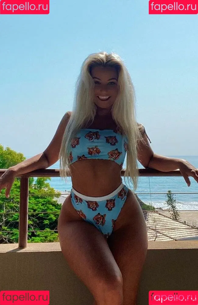 Karina Irby / karinairby Onlyfans Photo Gallery 