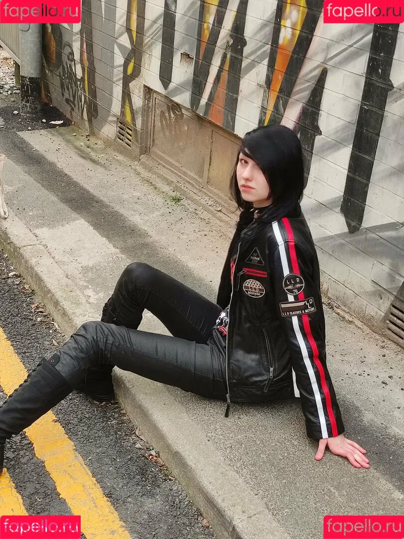 daddys-emo-girl / daddys_emo_girl / justemokitten / little_emo_kitten Onlyfans Photo Gallery 