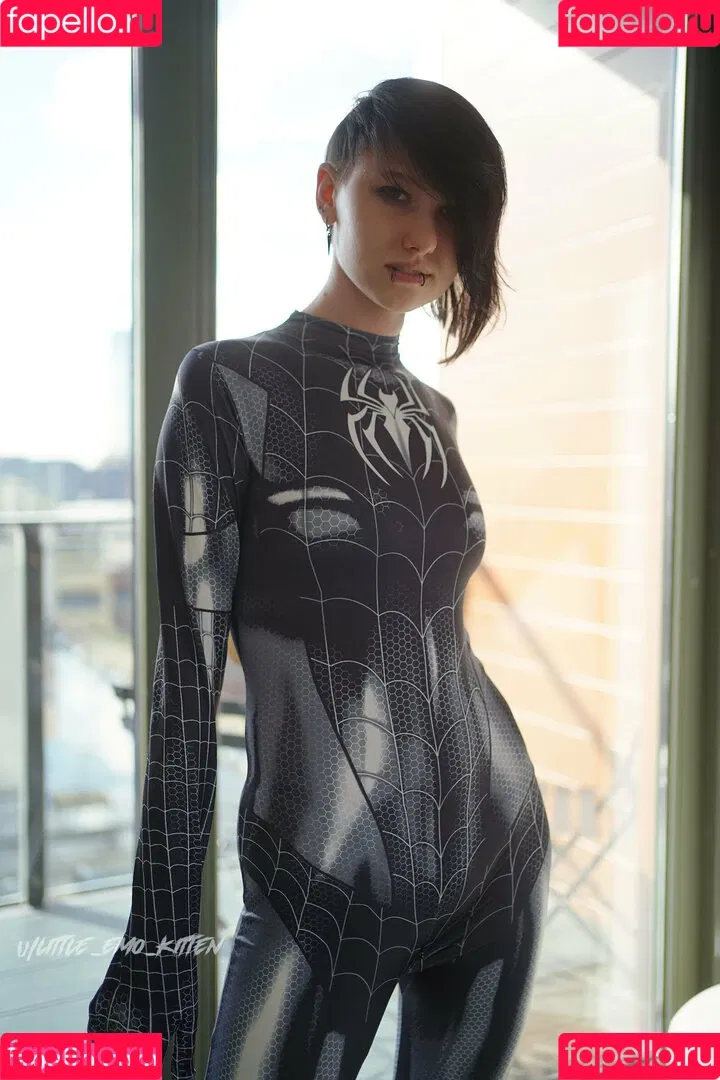 daddys-emo-girl / daddys_emo_girl / justemokitten / little_emo_kitten Onlyfans Photo Gallery 