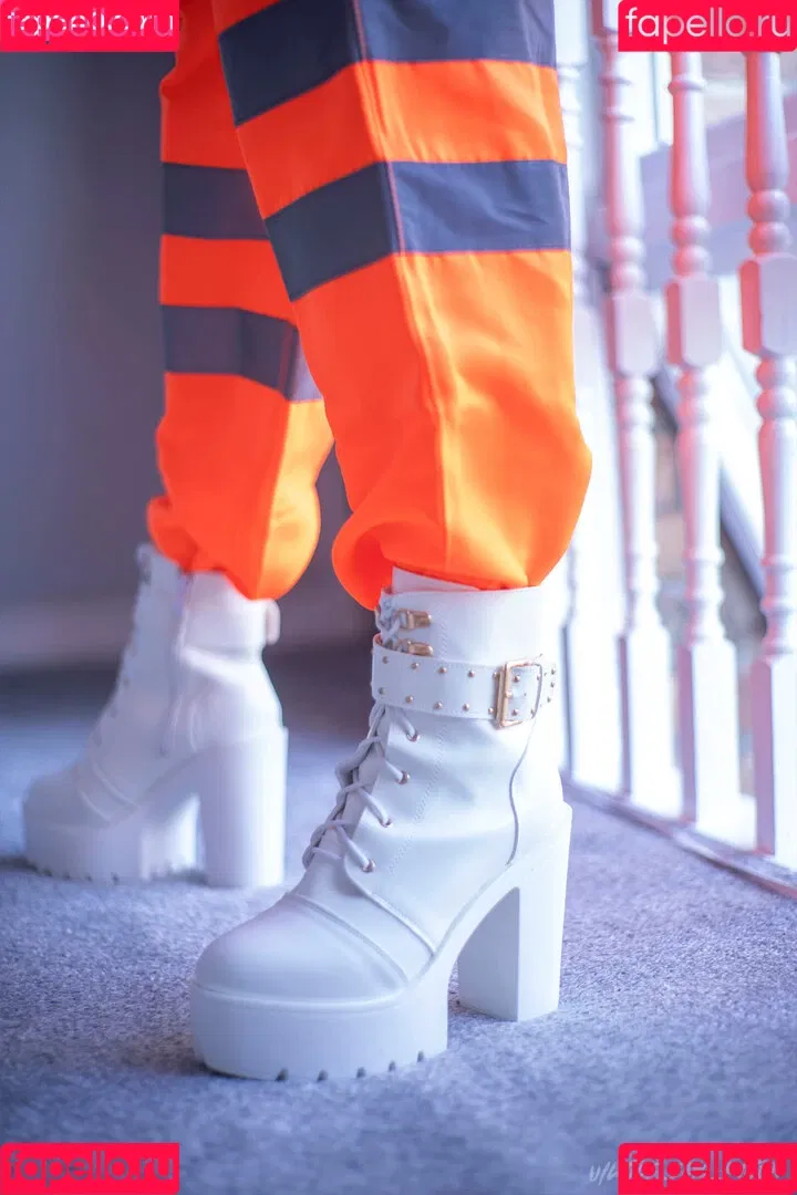 daddys-emo-girl / daddys_emo_girl / justemokitten / little_emo_kitten Onlyfans Photo Gallery 