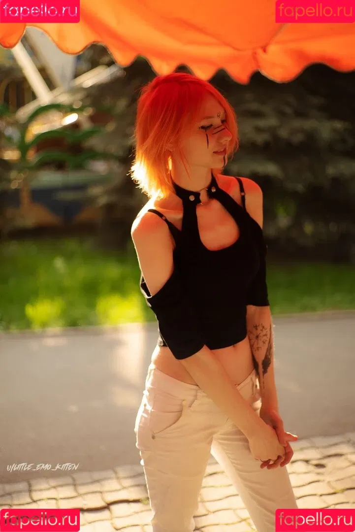 daddys-emo-girl / daddys_emo_girl / justemokitten / little_emo_kitten Onlyfans Photo Gallery 