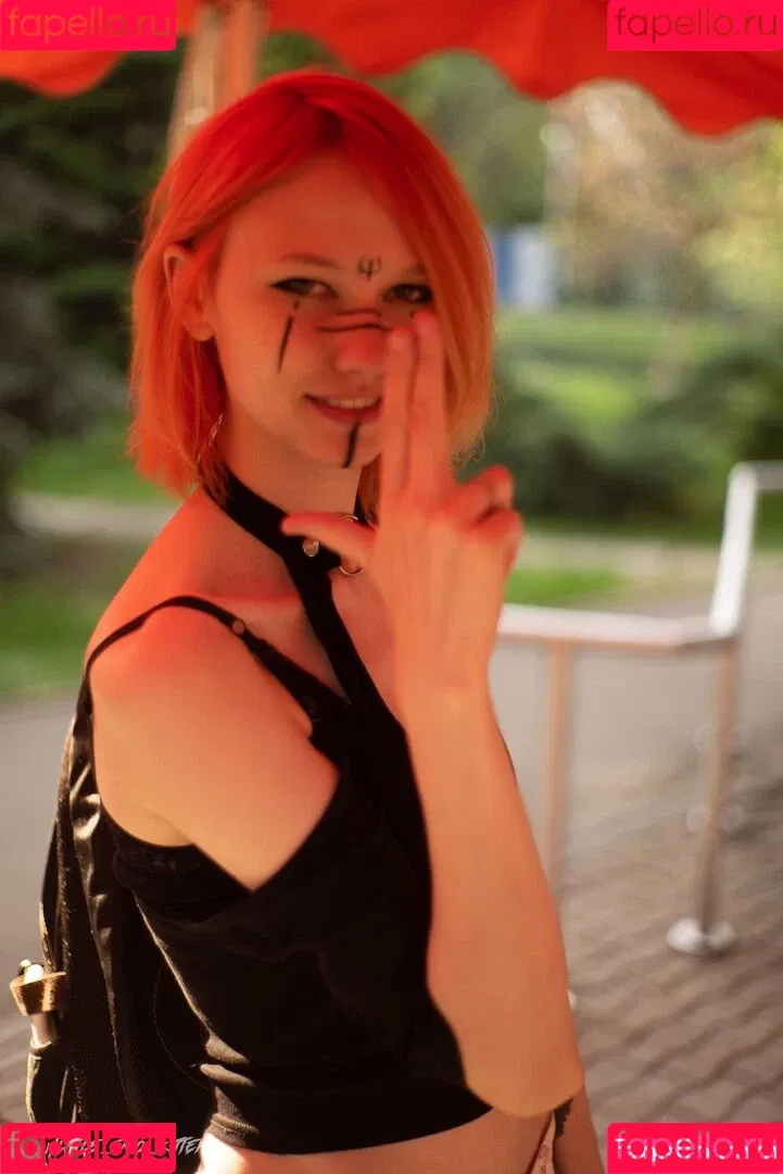 daddys-emo-girl / daddys_emo_girl / justemokitten / little_emo_kitten Onlyfans Photo Gallery 