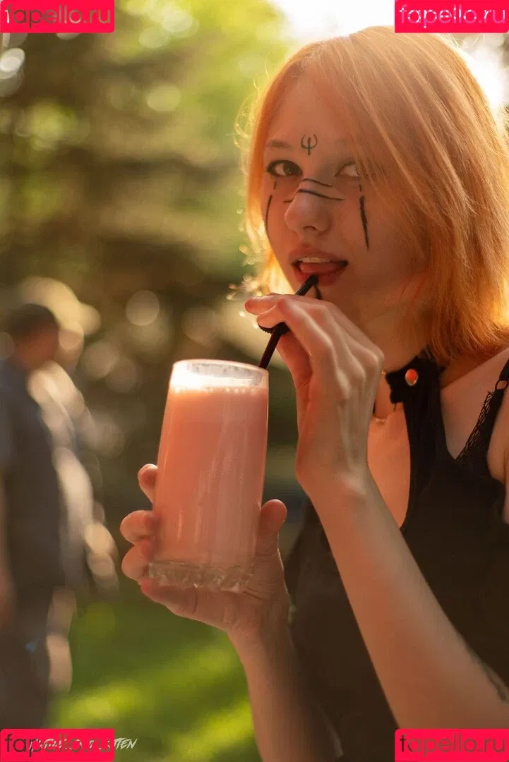 daddys-emo-girl / daddys_emo_girl / justemokitten / little_emo_kitten Onlyfans Photo Gallery 