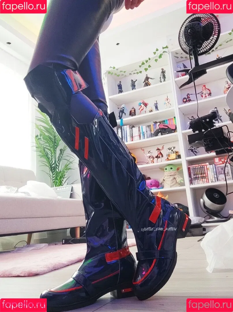 daddys-emo-girl / daddys_emo_girl / justemokitten / little_emo_kitten Onlyfans Photo Gallery 