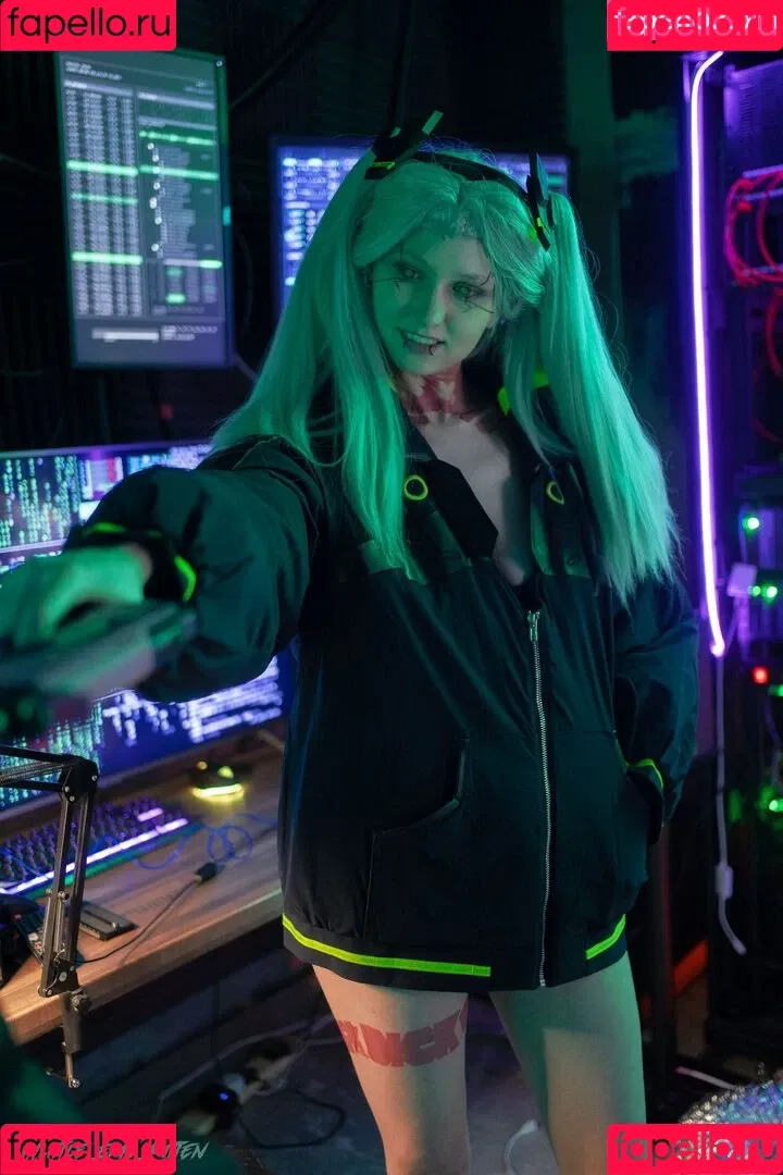 daddys-emo-girl / daddys_emo_girl / justemokitten / little_emo_kitten Onlyfans Photo Gallery 