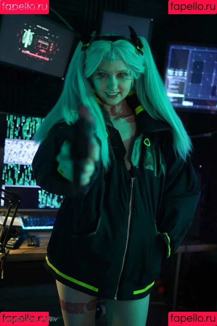 daddys-emo-girl / daddys_emo_girl / justemokitten / little_emo_kitten Onlyfans Photo Gallery 