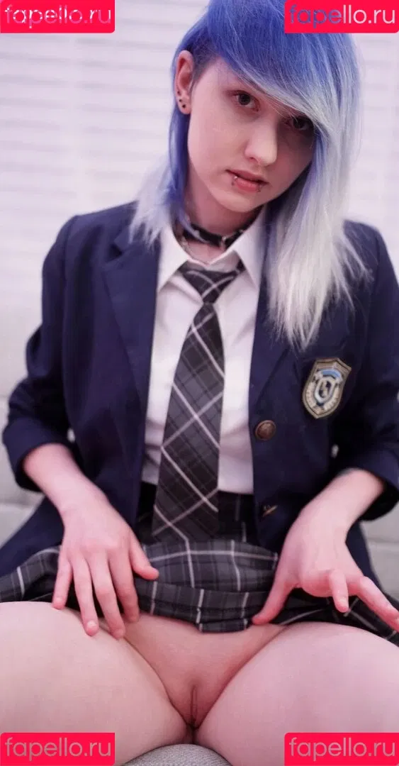 daddys-emo-girl / daddys_emo_girl / justemokitten / little_emo_kitten Onlyfans Photo Gallery 