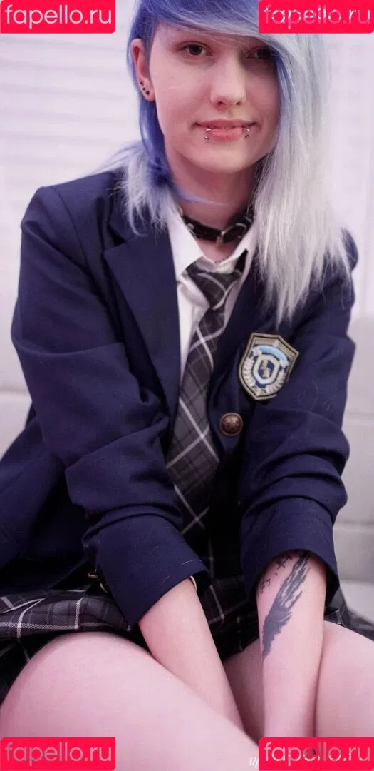 daddys-emo-girl / daddys_emo_girl / justemokitten / little_emo_kitten Onlyfans Photo Gallery 