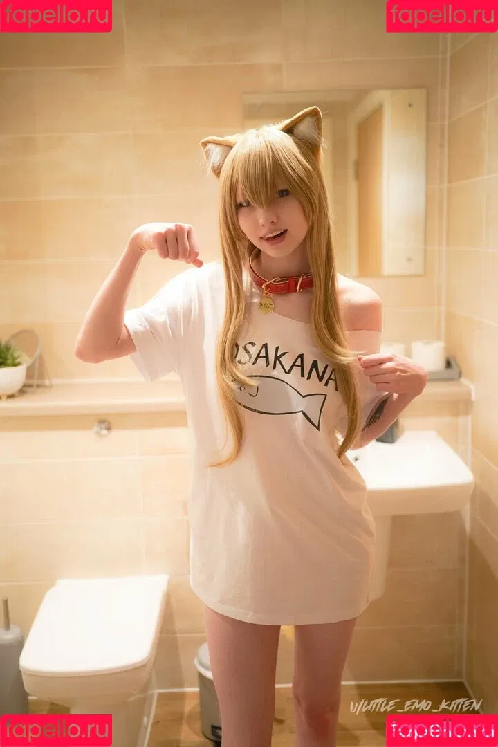 daddys-emo-girl / daddys_emo_girl / justemokitten / little_emo_kitten Onlyfans Photo Gallery 