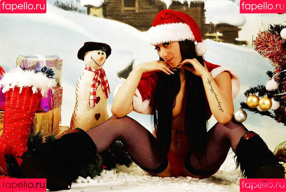 Lauren Adams / Reede Fox / foxreed / lauren_cronin_fox / reedefox Onlyfans Photo Gallery 