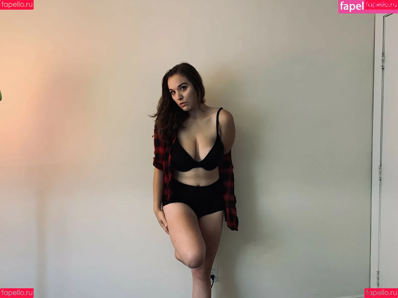 ASMRKitten / misscaitlin Onlyfans Photo Gallery 