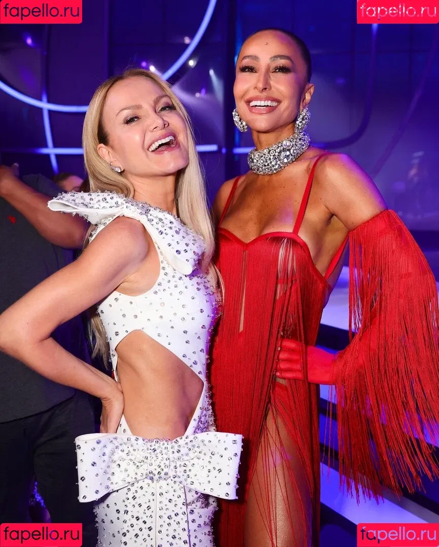 Sabrina Sato / sabrinasato Onlyfans Photo Gallery 