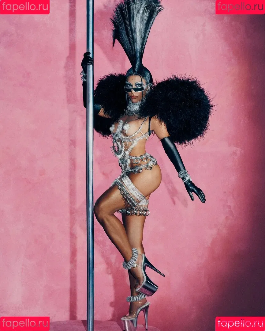 Sabrina Sato / sabrinasato Onlyfans Photo Gallery 