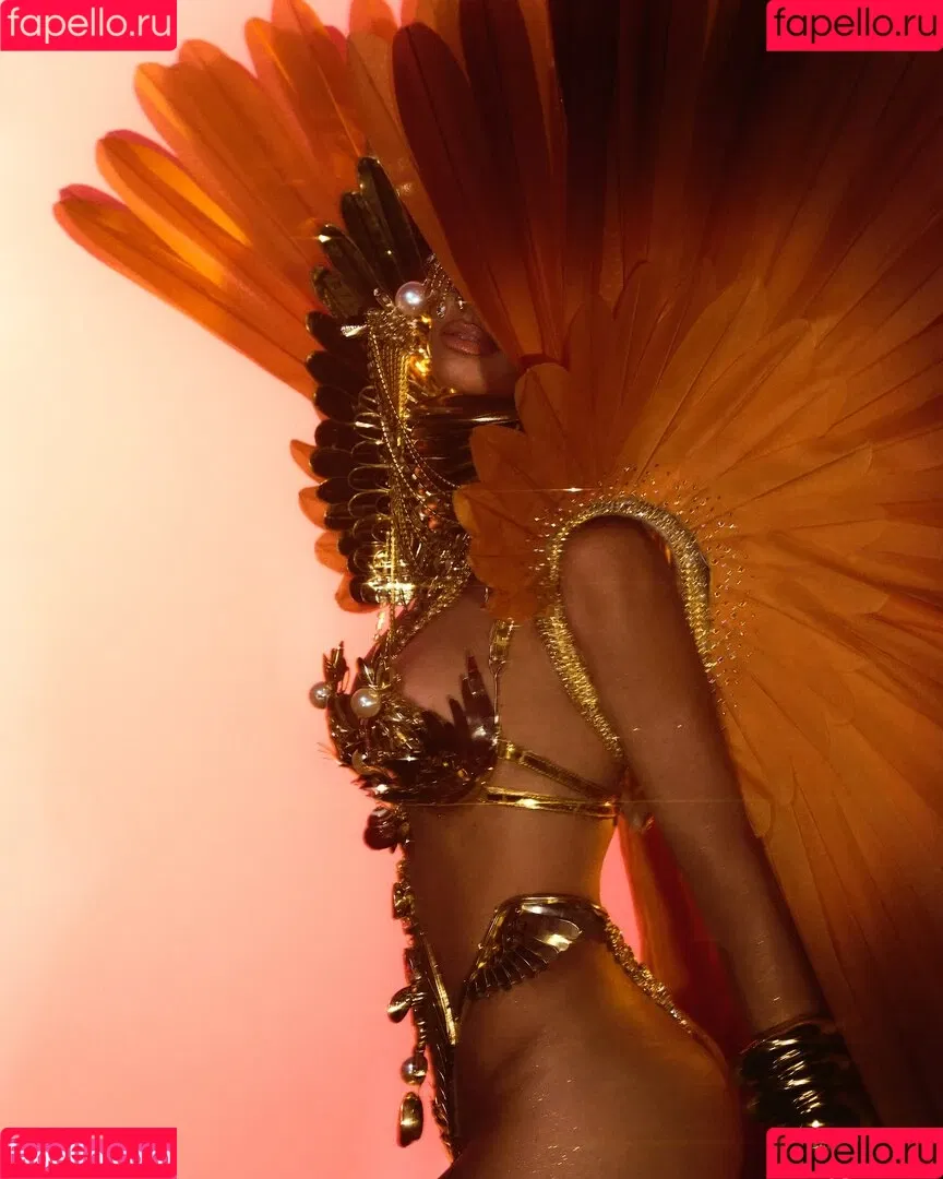 Sabrina Sato / sabrinasato Onlyfans Photo Gallery 